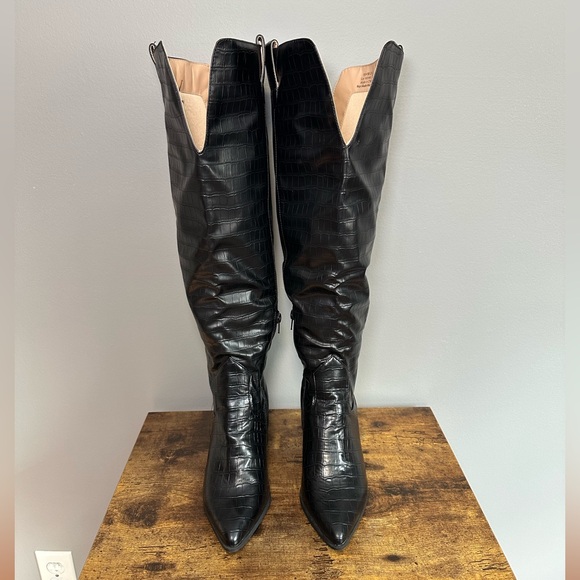 Black Knee-High Boots - Picture 1 of 16